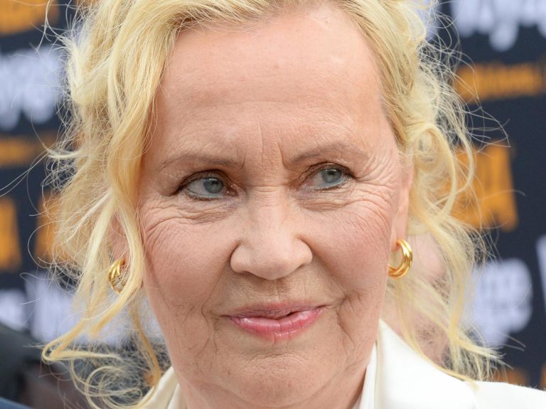 She was a style icon of the 1970s! 😳But now nobody recognize her!😱
